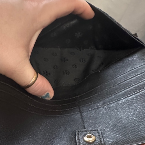 Tory Burch Black Leather Wallet with Gold Logo - Picture 9 of 13